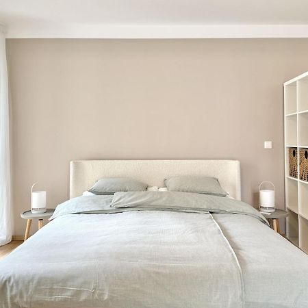 Modernes Studio Beim Domplatz Βίνερ Νόιστατ Εξωτερικό φωτογραφία