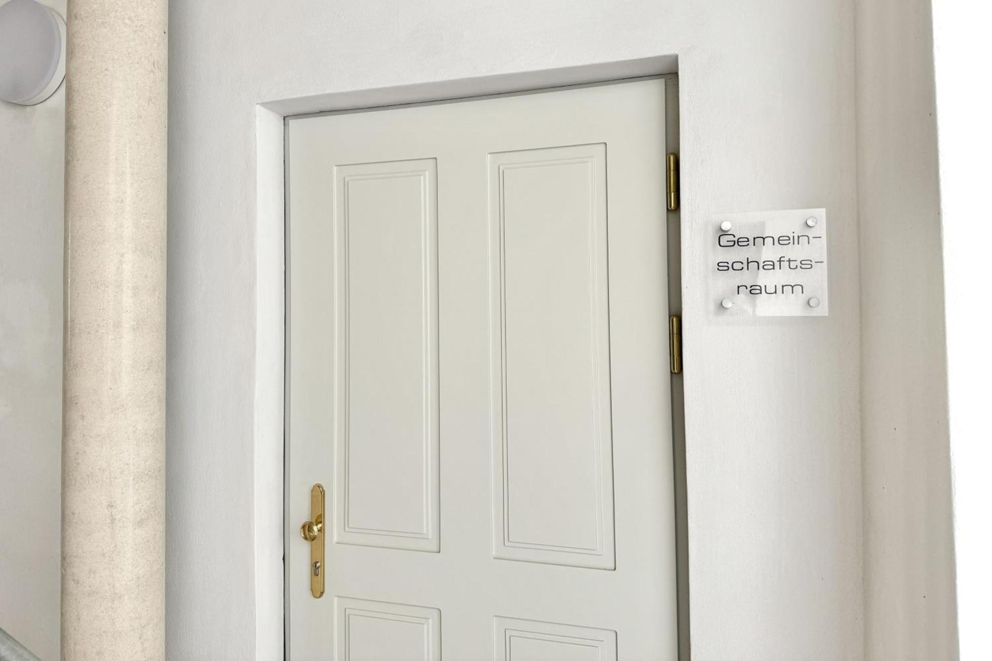 Modernes Studio Beim Domplatz Βίνερ Νόιστατ Εξωτερικό φωτογραφία